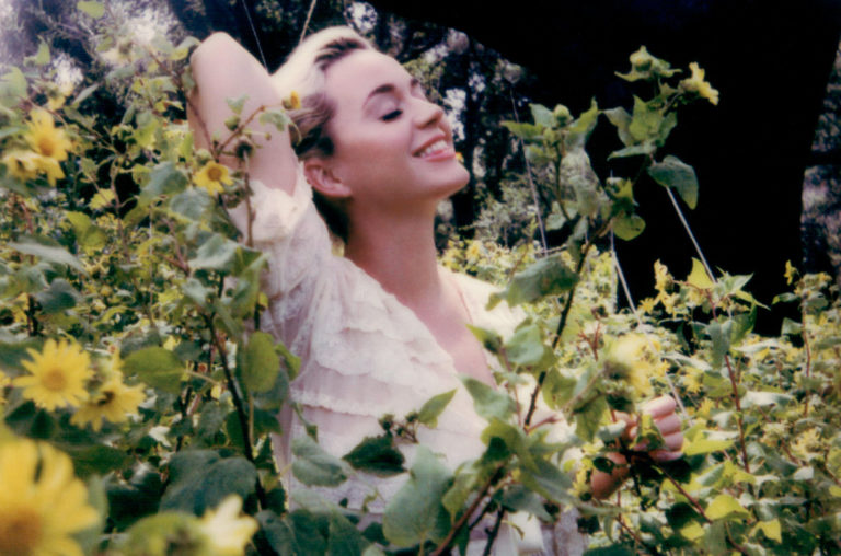 WORLDMUSICAWARD's tweet photo. #KatyPerry To Drop First Single #Daisies From Her Hugely Awaited 5th Studio Album #KP5 on May 15! 👩‍🎤💥1️⃣🎶🌼5️⃣💿1️⃣5️⃣🔥🌟👑 @katyperry 
https://t.co/FDOXwjRbhz https://t.co/xSIrhT19dP