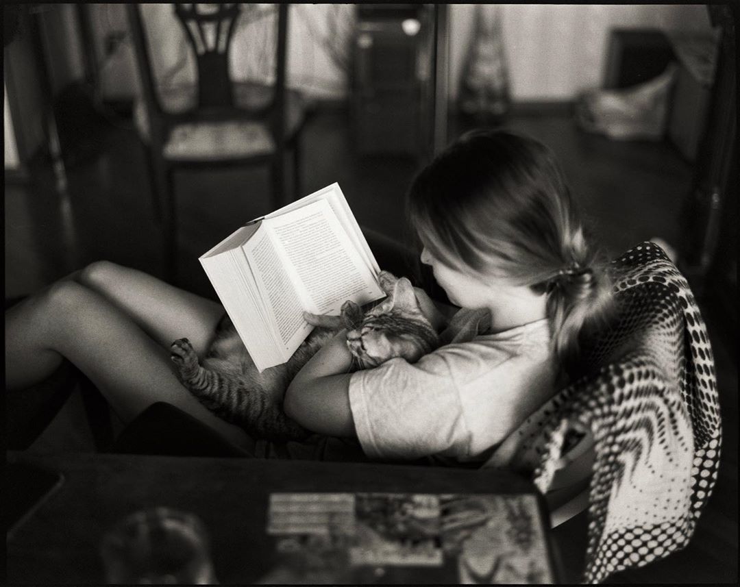 Un peu de lecture en bonne compagnie ❤

Bon week-end prolongé à tous !

📷 @bilberrymuffin au PENTAX 67