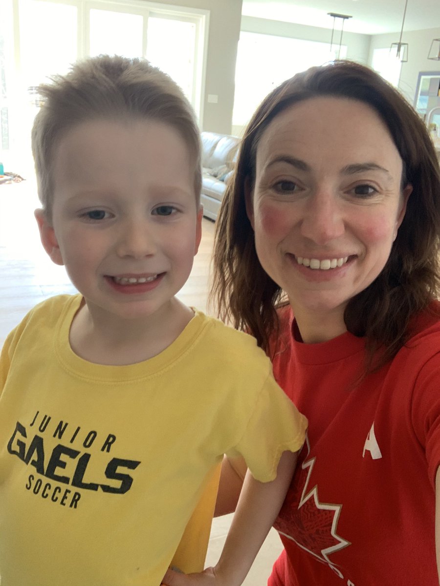 mk_mackenzie's tweet photo. @JRHenPS_LDSB Happy Friday! Jersey Day! #jerseyday https://t.co/HrKqWEw8SE