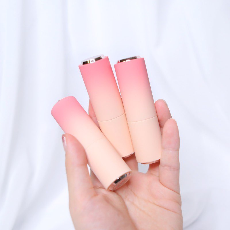 jaomindaeyo's tweet image. ก้าวแรกของลูกๆ #Ridin1stWin แจกต่ะๆๆๆ etude better lip talk สี Be120 1แท่งเอาไปทาสวยๆเพื่อความปัง สุ่มจากรีพรุ่งนี้ค้าบ 💚