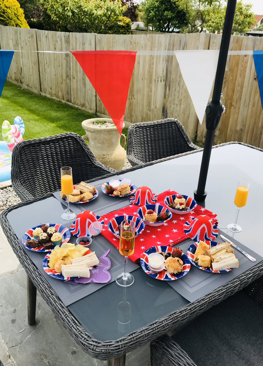 Memories to commemorate VE Day #VEDay #VEDay75 #Proud #Epping #Essex #Family 🇬🇧🌟🌈🥂❤️