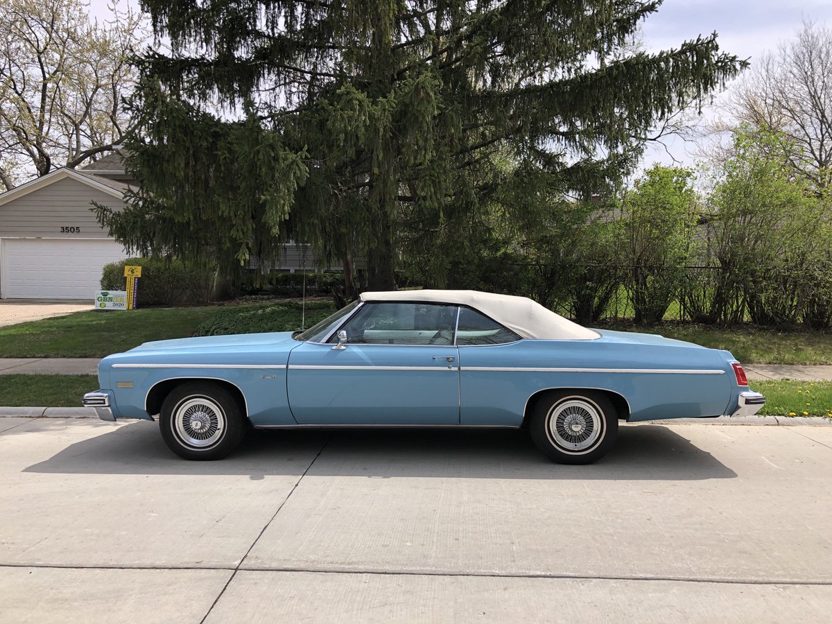 GiveMeAProject's tweet image. #FlashbackFriday a ‘75 #Oldsmobile #Delta88 in my neighborhood #carspotter ⁦@Car_Guy_Tom⁩