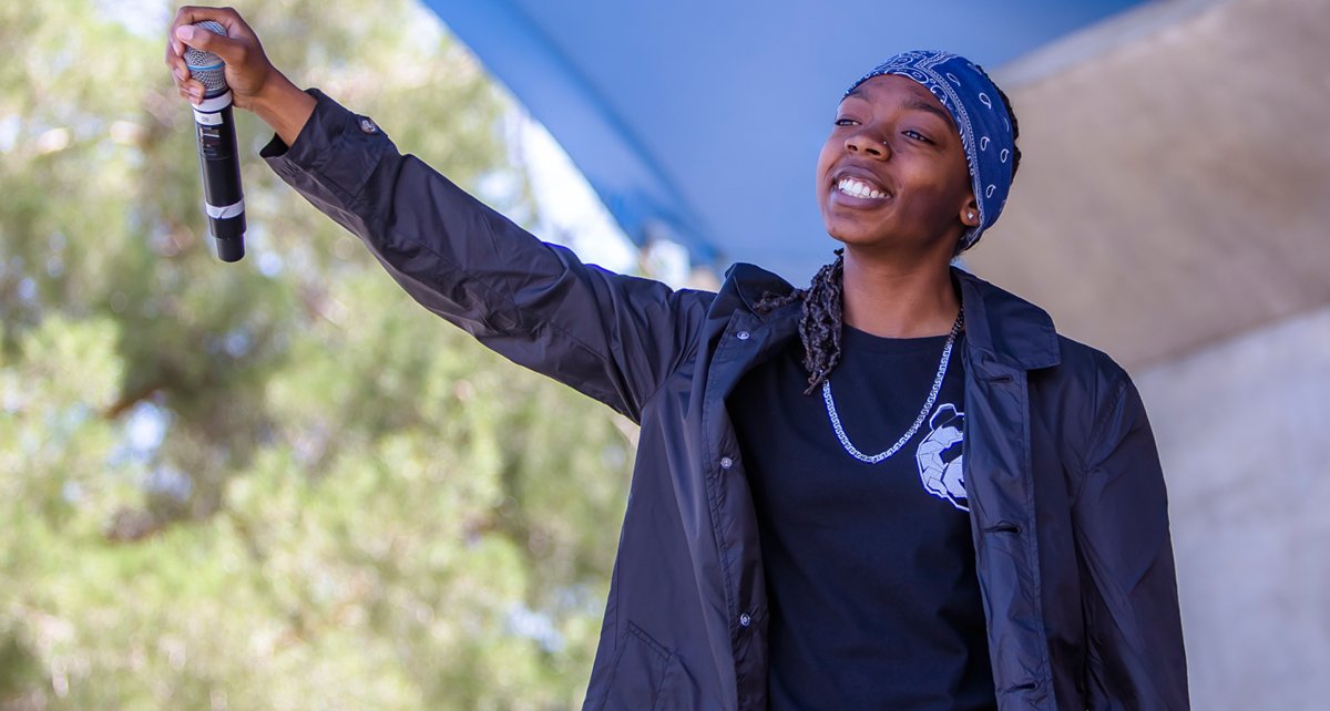 Get to know @jelie303, the artist and producer behind the YouTube channel Kickback Couture with hundreds of Reason tutorials in the archives! Read the interview and download four of her free ReFills in our blog.

Read more: buff.ly/2LcRSue