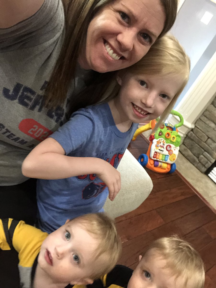Mandy7919's tweet photo. #CPSspiritweek  Missing all our friends at Jeff Middle and Paxton Keeley, but loving the time with the little photo bombers. https://t.co/yv2E4FIr1g