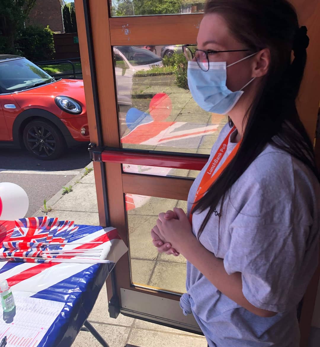 13ankCic's tweet photo. We can never thank @bedhamptoncc enough for the use of their wonderful facilities for #LunchBankPO9 to operate and now even on a bank holiday too! 🧡 Your support will never be forgotten. #BANKYOU https://t.co/dbCfk9qyKu
