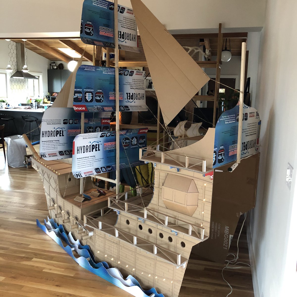 MattRegonini's tweet photo. @bruce_floors My cardboard quarantine ship made from Hydropel boxes just won a $1000 donation to the Oregon Food Bank from the Make It at Home challenge from @NBCMakingIt 
@bruce_floors I challenge you to match the donation! https://t.co/YfzXK0vQEp