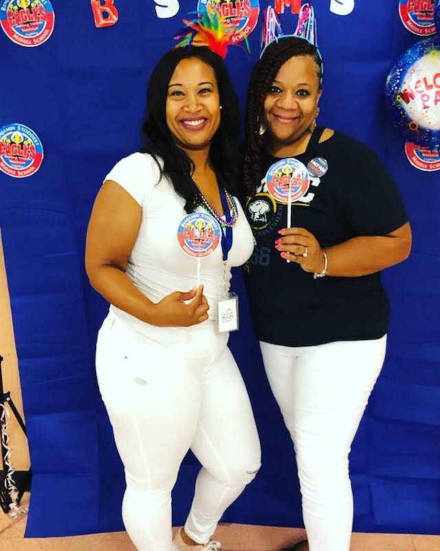 BSMS_PGCPS's tweet photo. #ThankATeacher Ms. Davage is Science savvy and shares her love of learning with her students. Thank you you for your service!#STODDERTSTRONG #TAW2020 https://t.co/xdNKvUWHHq