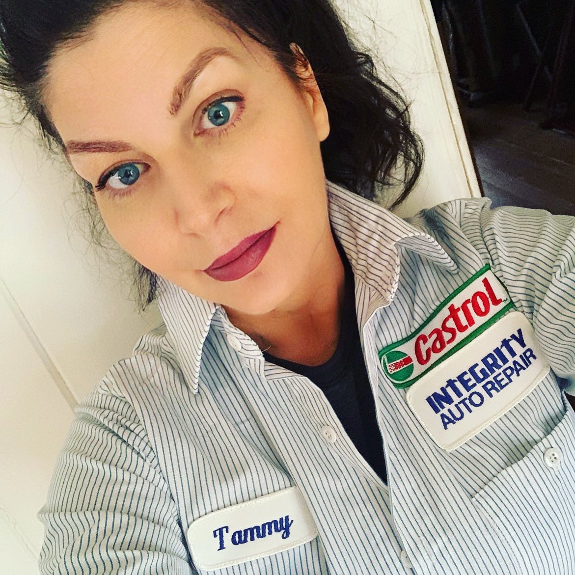 TammyPescatelli's tweet photo. Guess who’s going to work today at the mechanic’s garage we own? #essentialworkers #quarantine #IntegrityAuto #positraction @jaylenosgarage @jayleno https://t.co/RHqdSGk26w