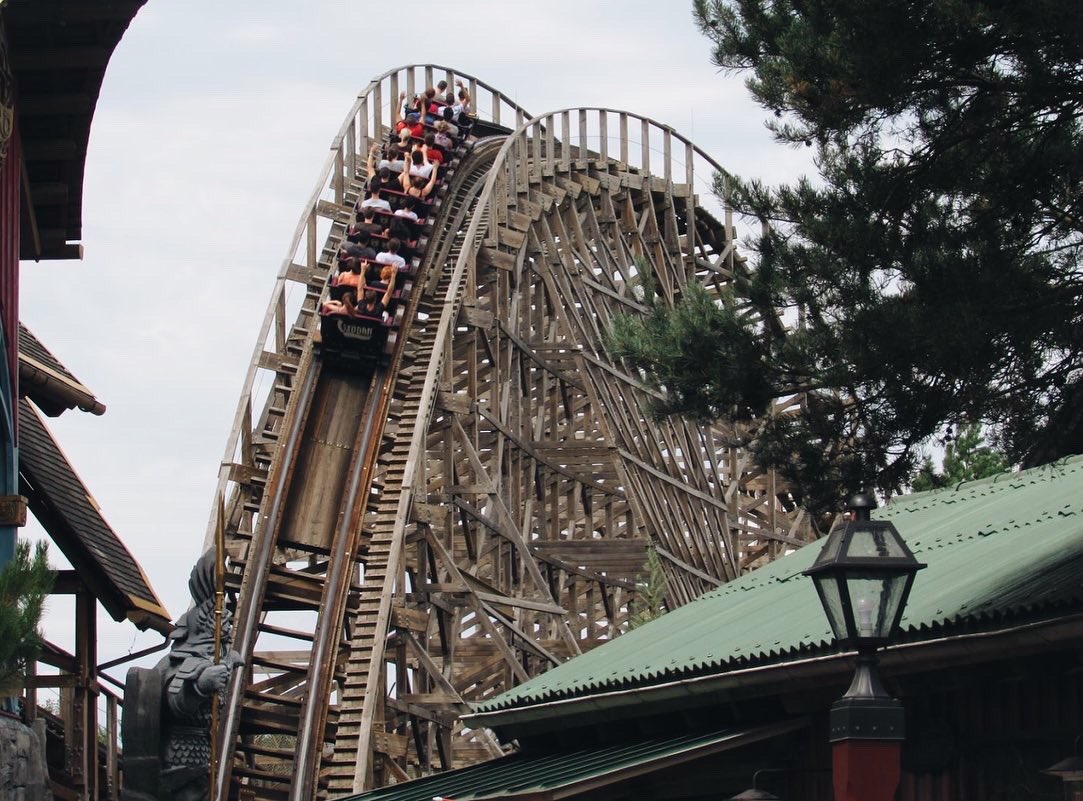 JJParques's tweet image. Wodan Timburcoaster, es la coaster de madera de GCI de @europa_park, con muchos momentos de airtime 🔥 ¿la conoces? 
Descúbrela en mi:
- NUEVO VIDEO: youtu.be/1fu3Fp-gFa8
- NUEVA ENTRADA: jjparques.blogspot.com/2020/05/el-mes…
