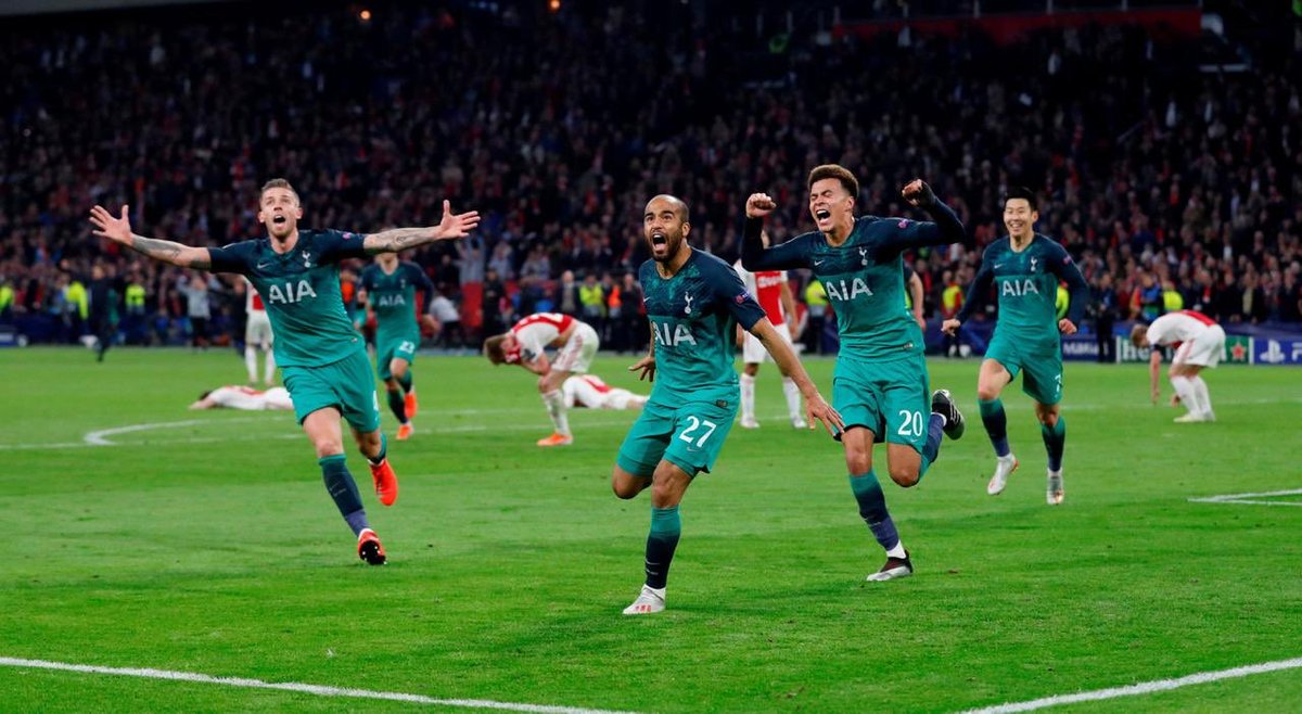 mundodabola's tweet photo. "O PÉ NÃO RESPONDE AO CÉREBRO, O PÉ RESPONDE AO CORAÇÃO! AO CORAÇÃO! TOTTENHAM FINALISTAAA! HISTÓRICO! LUCAAAAS!"

Há um ano acontecia essa narração épica do @jorgeiggor. https://t.co/FZOU720vwT