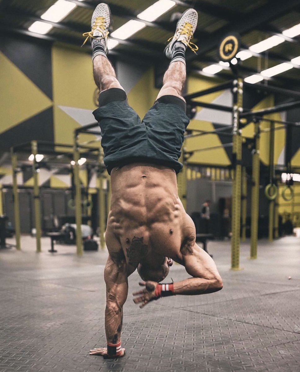 mexico_crossfit's tweet photo. VIERNES 200508
Práctica SLIPS por 20 minutos.
Front squat 5-5-5-5-5 reps
En casa modifica con dumbbells, galones de agua o algún otro objeto pesado.
Pon cargas en comentarios. | Compara con 180705.
-
📦 #StrongSuitCrossFit @crossfit | #CrossFitTraining #CrossFit #CFMx https://t.co/NHLuLosn5m
