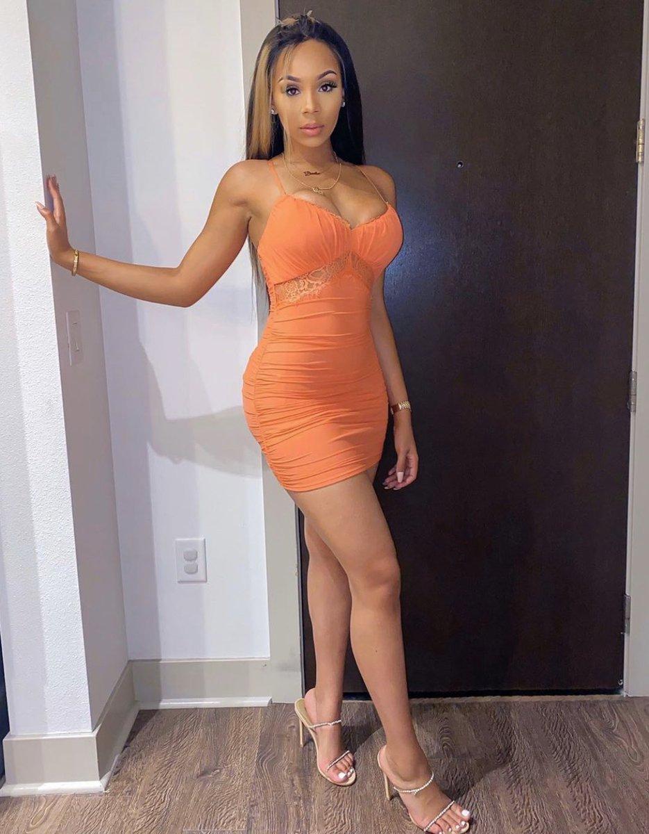 dabuttlover69's tweet photo. Legs &amp; Curves #ThickthighsSaveLives #thickFit #thickbooty #thickthots #datass #herthickness #thickbae #thickma #hips #QuarantineLife #legs #heels #cleavage #FreakyFriday #QuarantineActivities #phatass #shegotass #smackable #tits #naturalbooty #thickologist #thickology #tapdatass https://t.co/VX1PPBGiSg