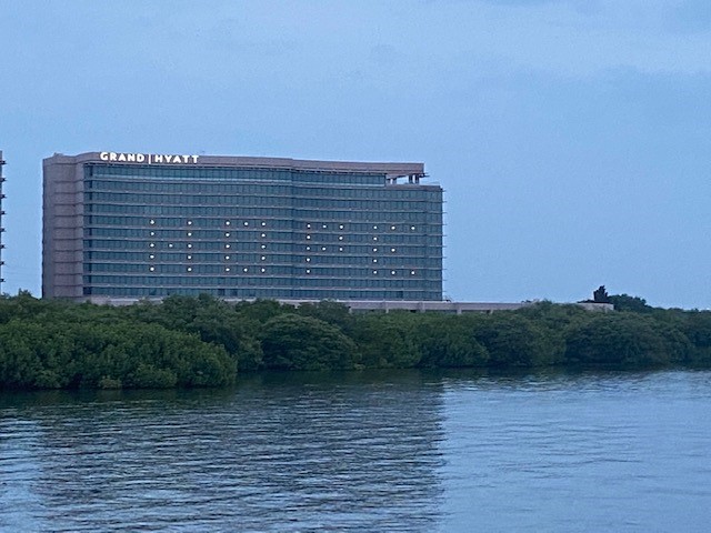 VisitTampaBay's tweet photo. Closing out #NTTW20 with nothing but love and hope. 
@EmbassySuites, @GrandHyattTampa, @Alofttampa ♥️ #SpiritofTravel #UnlockTampaBay https://t.co/jNNpuzyoFT