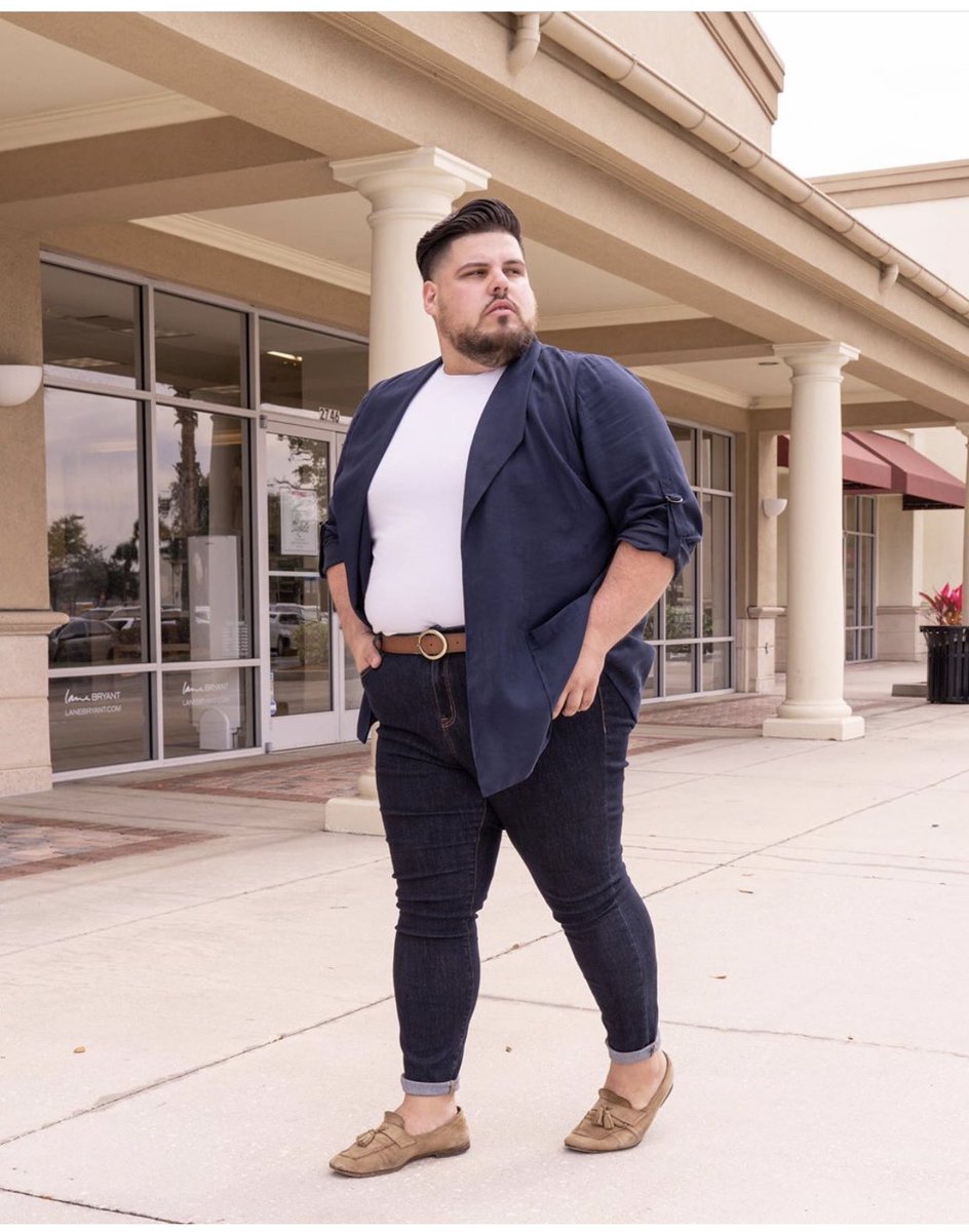 Walking into the weekend like.... Any safe plans for Mother’s Day weekend? Please let us know below &amp; have a blessed day! 🤗 📷: <a href="/xo_jawny/">Yaniel Arroyo</a> #OrlandoBloggers #TheBloggerUnion #kindcollaboration
#theorlandobloggers #orlandobloggersunited  #collaborationovercompetition #Orlando