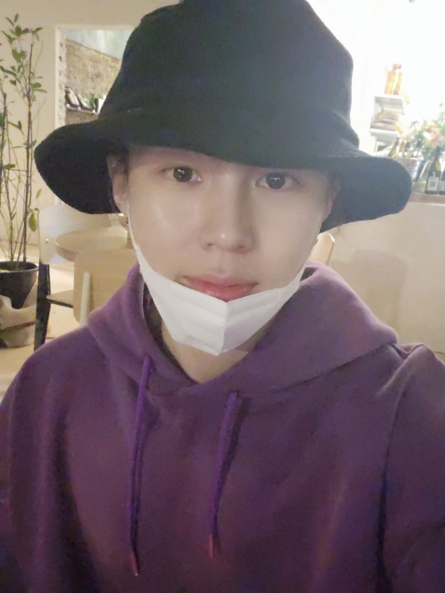 하성운 tweet media
