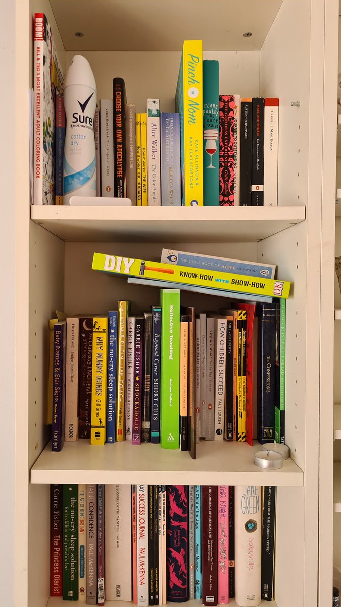 AJpoint47's tweet image. I&apos;m a bit late to #bookshelfgate because I&apos;ve only just found ours behind a door. Think it says a lot about us, in that 99% of the books aren&apos;t mine &amp;amp; you can really spot the ones that are.