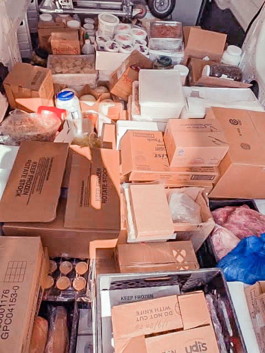 BetweentheBread's tweet photo. Through our partnership with @WITSinSchools, BTB is proud to have donated 200 lbs of food to the Camden, NJ school district to help those in need of a meal who have lost that opportunity due to government forced school closures. 

#InThisTogether #DoBetterTogether #FightHunger https://t.co/jbi2yM8PP3