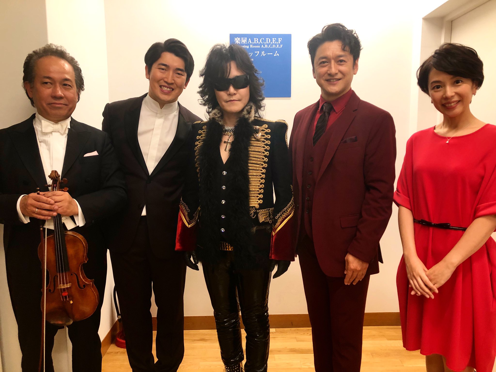 石丸幹二 On Twitter 題名のない音楽会 Toshl ディズニーをオーケストラで歌う音楽会 さあtoshiさん 二週目の今回も魅せます聴かせます 原田慶太楼 さんのリードの元 東京フィルハーモニー交響楽団 のメンバーが煌びやかに奏でます 三浦章宏 コンサート