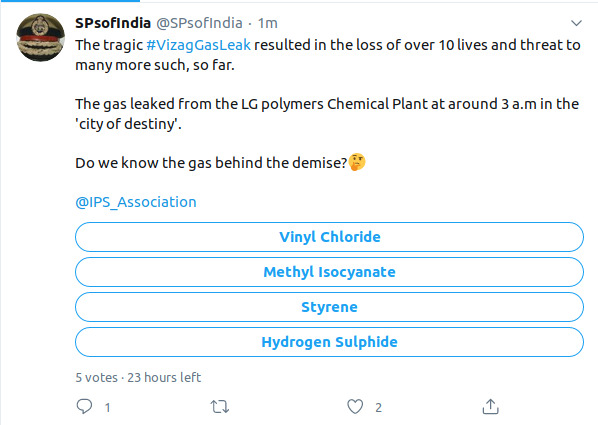 CAPFSoldiers's tweet photo. @SPsofIndia @APPOLICE100 @ysjagan @AndhraPradeshCM What kind of cheap trick was this (deleted later)? People died, many in hospital & affected & you fellows were attempting PR drama? Kept looking at it for a long while trying to understand psyche of you people, & was aghast at the insensitivity. Keep Humanity above PR.
#CheapPR https://t.co/NXkJ17ygqF