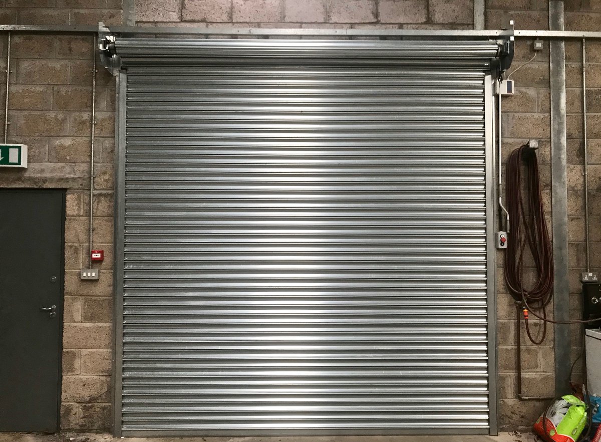 AESScotlandLtd's tweet image. R O L L E R  S H U T T E R
‍‍‍‍‍‍ ‍‍
AES (SCOTLAND) LTD recently installed industrial roller shutter door.
‍‍‍‍‍‍ ‍‍
#rollershutter #industrialrollershutter #aesscotlandltd