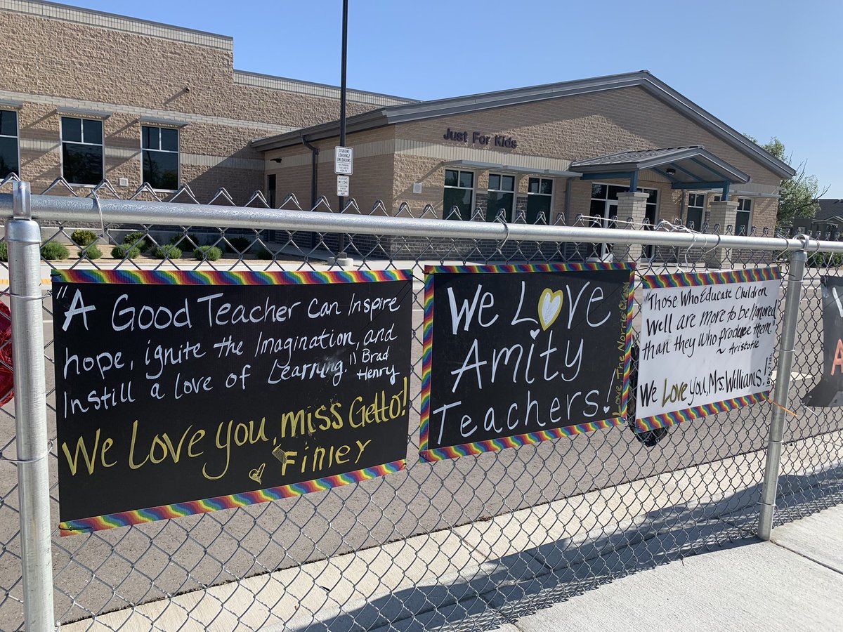AmityElem's tweet photo. Missing our #amitygroundhogs and their families...feeling the love of the Amity community as they decorate our fence with beautiful works of heart. #bsdpride https://t.co/F3TcFjnDPg