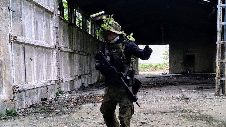 co2collective1's tweet photo. co2collective_
Joshua Tree 😂 #co2collective #co2c #co2cfriends #cqbcity #cqbghost #cqc #cqbgame #cqbairsoft #airsoftcqb #airsoftpoland #airsoftpolska #airsoftinternational #airsoftporn #airsoft #airsoftteam #airsoftfriendship #asg #airsoftgun #airsoftlove #tacticalgame #vcf https://t.co/habwsDjNWO