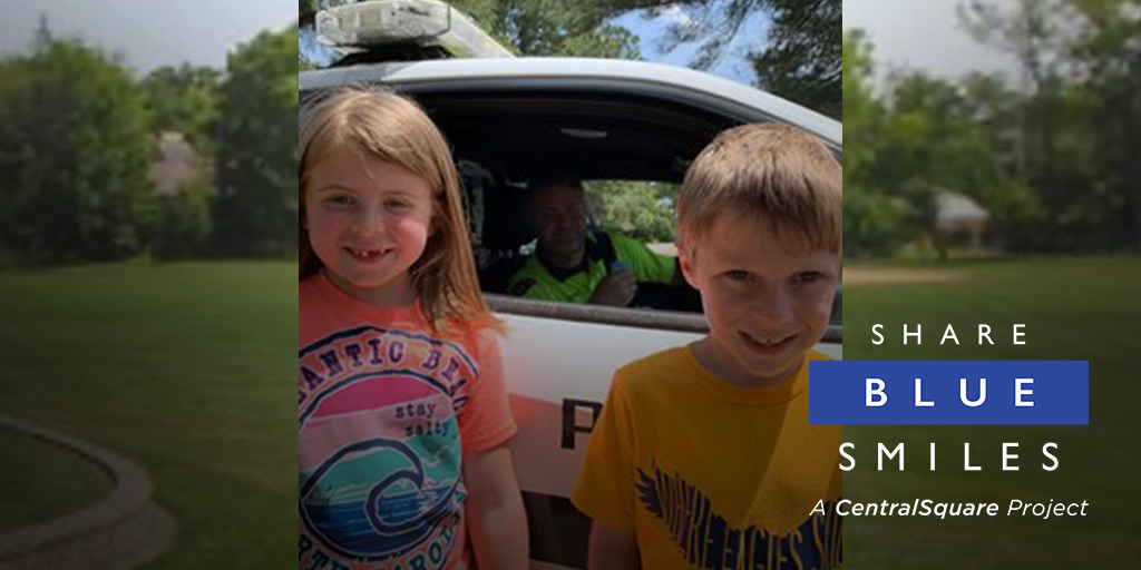 ShareBlueSmiles's tweet photo. Dep./SRO Stroud @PittSheriff NC took a break from patrol for a check at a local snow cone establishment. The young entrepreneurs gave him a free snow cone for protecting the community. This time of isolation has been hard on everyone, so we are thankful for this moment to smile! https://t.co/DxaUgPAdI7
