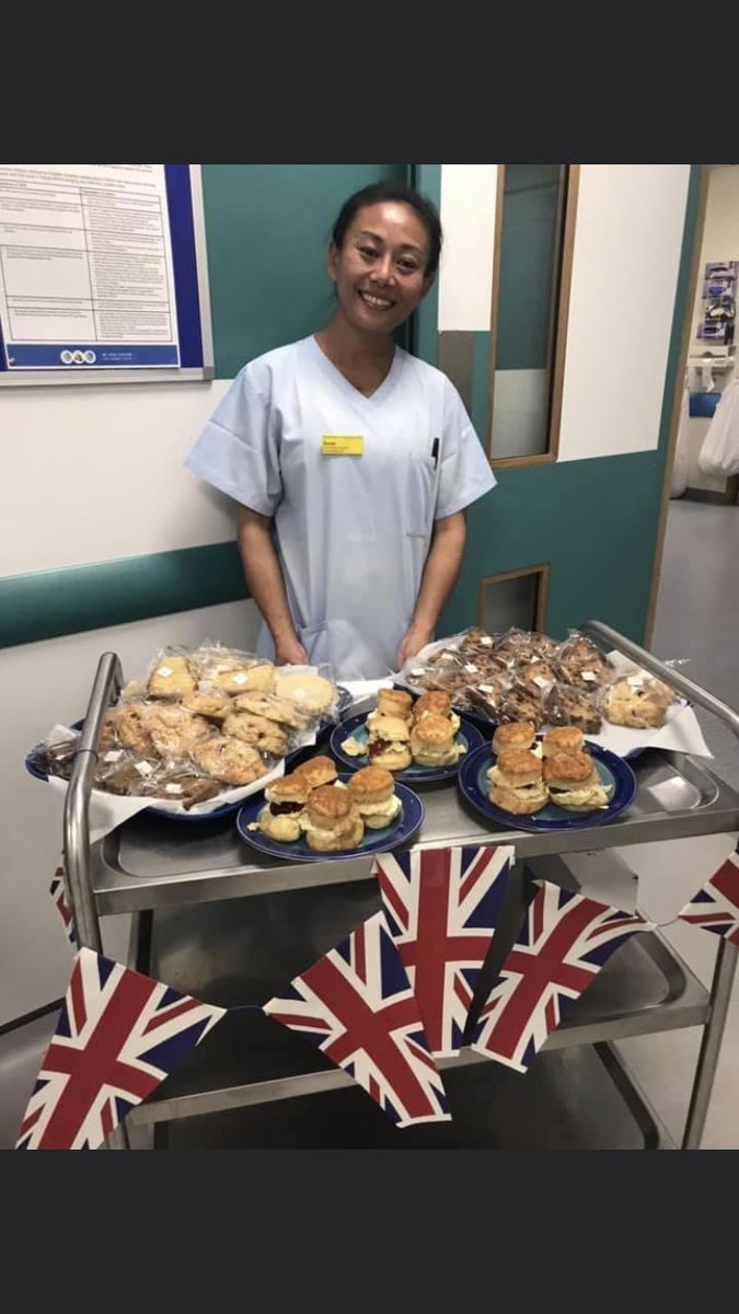 sarahdale21's tweet image. VE Day celebrations on AMU! Afternoon tea for the patients! @RDEMedicine @RDEhospitals #VEDay75