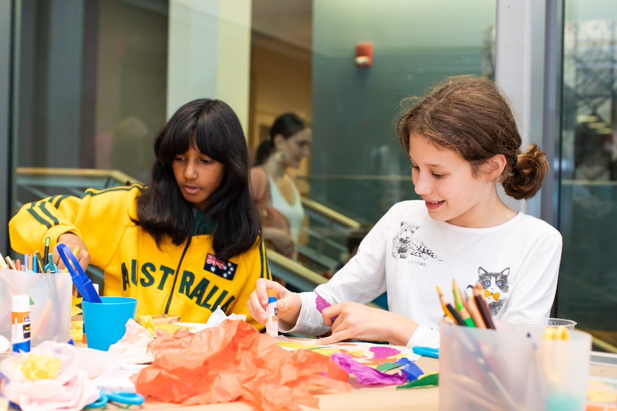 We miss seeing all of you at our Free Second Friday Hands-on Artmaking programs 😢 Until we meet again, here are some past memories! Tag if you spot yourself in these photos and let us know, what do you miss most about SCMA?

📸 by Lynne Graves for SCMA