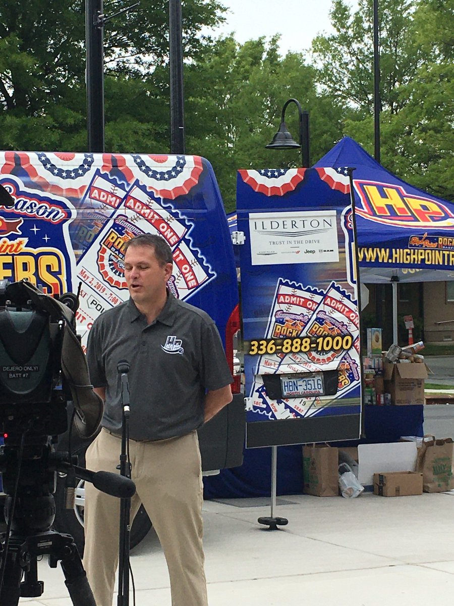 RockersBaseball's tweet photo. President Pete Fisch talking with @myfox8 about today's food drive in partnership with @ODFL_Inc to benefit @salarmyhp! You can still drop off cans through 5pm today! #rockers #highpointrockers #cannedfood #fooddrive #cityofhighpoint #stepuptotheplate https://t.co/n9OxDLtbqX