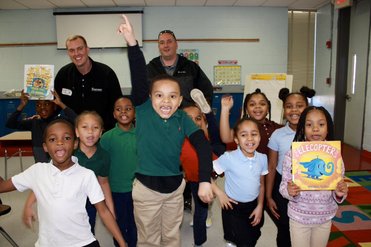 BookemNash's tweet image. Team, we did it! In 24 hours we raised $10,826 to bring books to Nashville’s kids. That equates to 4,331 books, and 722 kids with their 6 books to read while school is out of session - the size of a large @metroschools elementary school. THANK YOU for your support! #thebigpayback