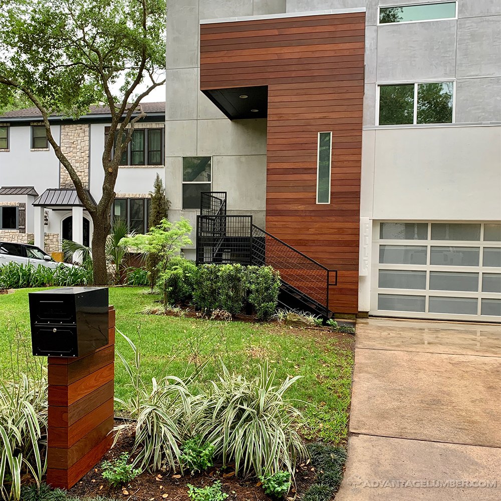 advantagelumber's tweet photo. This #modernhome features some awesome #ipesiding accents around the entrance and mailbox. #Ipe’s organic warmth forms the perfect contrast to the cool uniformity of #moderndesign.
#siding #shiplapsiding #shiplap #woodsiding #hardwoodsiding #exoticsiding #exteriorsiding https://t.co/S3bX4zpMCt