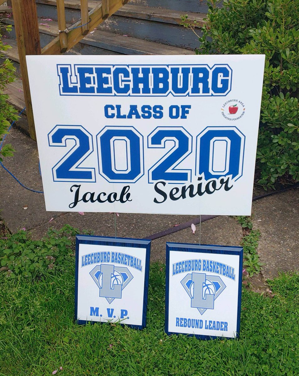 Some of our Seniors with their gifted signs - and hoop awards! 

I see that i didn’t get Peyton’s sign the whole down ...

<a href="/LBGMcLovin/">Peyton</a> 
<a href="/jake_blumer/">jake</a> 
<a href="/connormotts/">Connor McDermott</a>