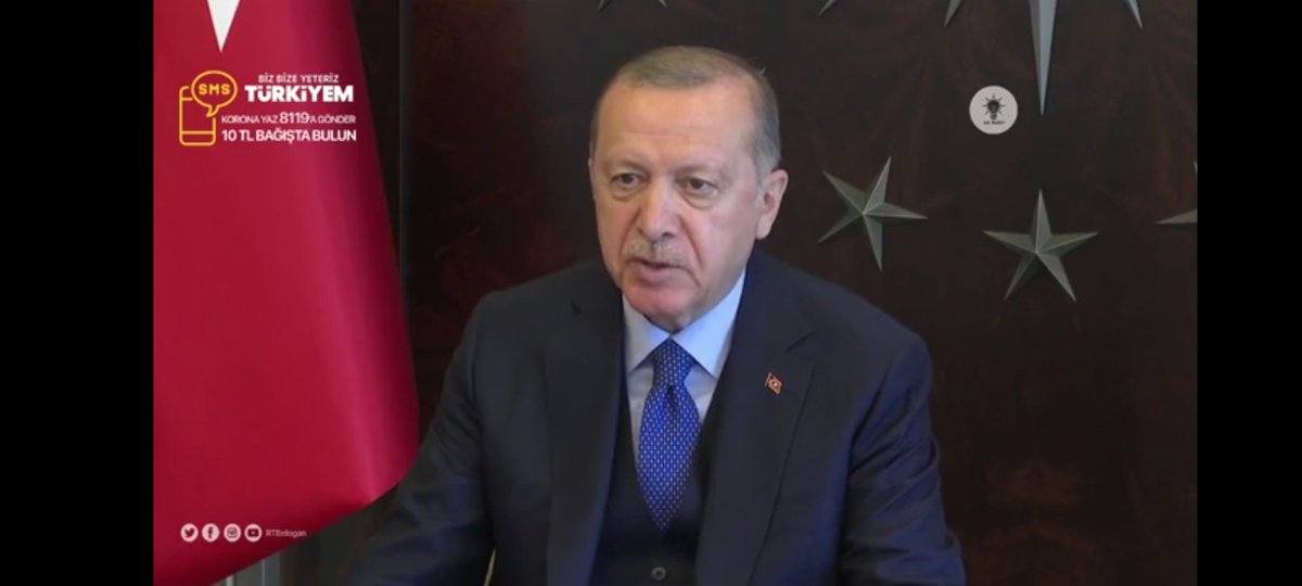 av_erdalgungor's tweet image. Tarafsızlık yemini yapmış olan Sayın Cumhurbaşkanı,  
Akp Genel Başkanı olarak partisinin MYK toplantısını Cumhurbaşkanlığı makamında  yaptığı gibi, Cumhurbaşkanlığı sözcüsü ve personelini partisinin MYK toplantısına dahil etmekte de sakınca görmemiş.
#partidevleti