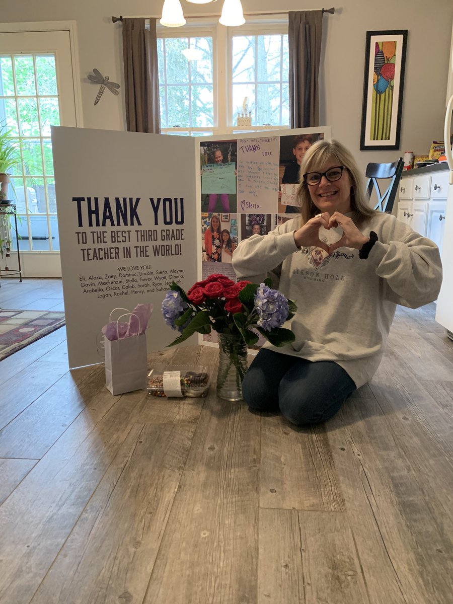 MichelleMolchen's tweet photo. I just got a special delivery!
Thank you C17 Panthers π
I miss all of you SO much! #McDPride https://t.co/W62CHoOVwy