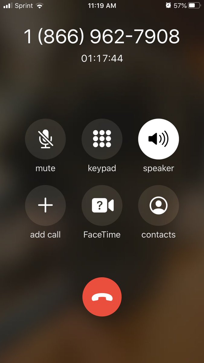JessMuller25's tweet photo. I have now been on hold with @OldNavy for an hour and 17 minutes. Just need to exchange 3 things and can’t do it in store. Too deep in it now so I can’t hang up. #standoff https://t.co/0So8rtmULr