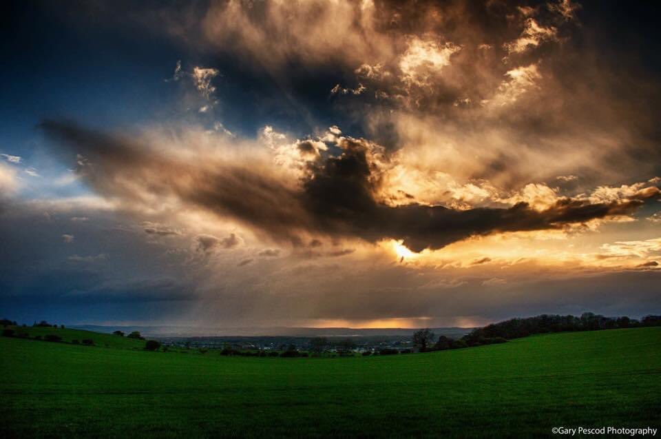 What a great phot for #VEDay #ToThoseWhoGaveSoMuch #Spitfire