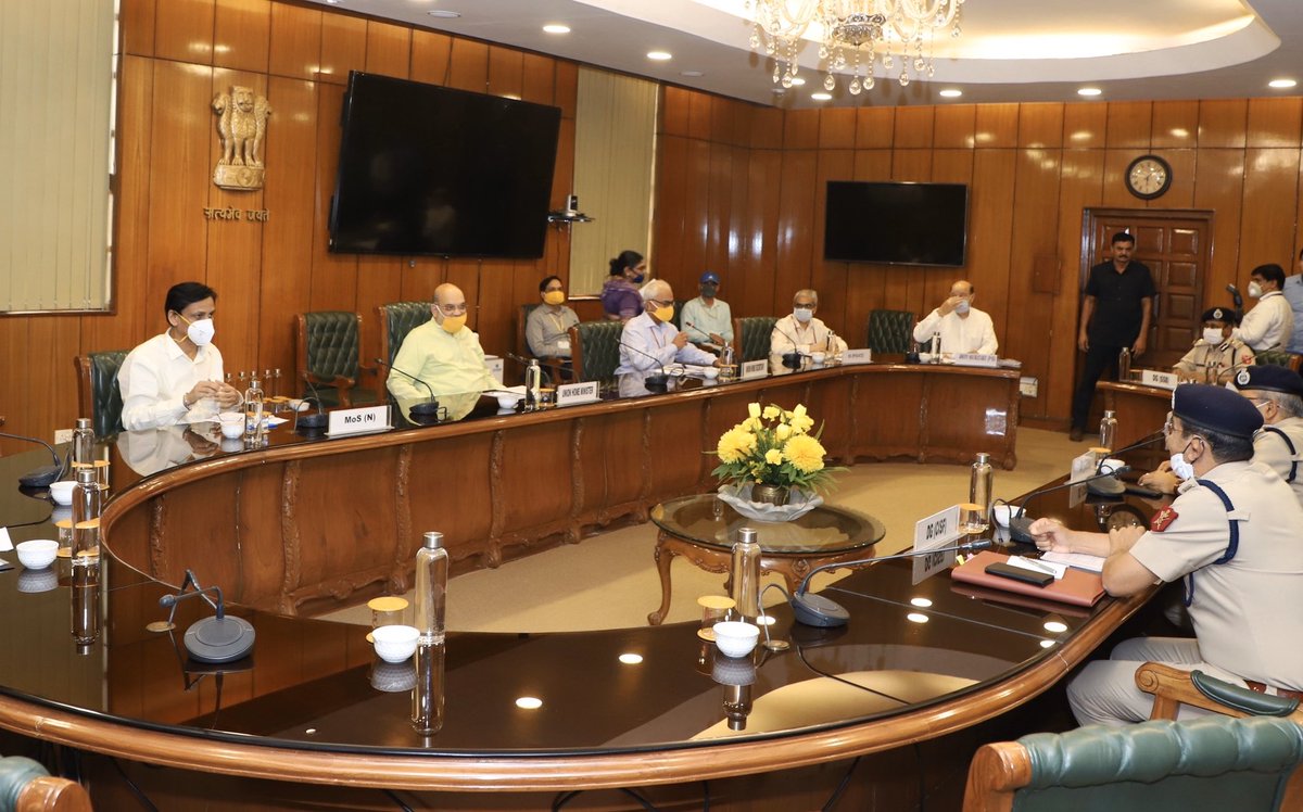 AmitShah's tweet photo. Had a meeting with DGs of all Central Armed Police Force.

Entire nation is proud of our CAPF personnel for their contribution in this fight against COVID-19.

PM @narendramodi’s government is committed towards the safety, security and well being of every CAPF personnel. https://t.co/rgLvh71Yqf