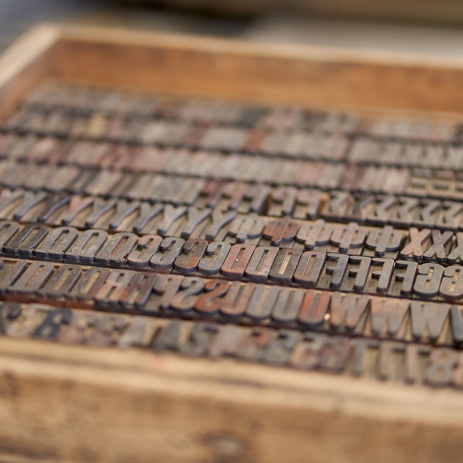 thefutureformat's tweet photo. Traditional letterpress utilized wooden #type to gently transfer #ink on #paper by running through #letterpress machines. https://t.co/zW2orbuYve #FutureFormat https://t.co/tHMAc4WBk1