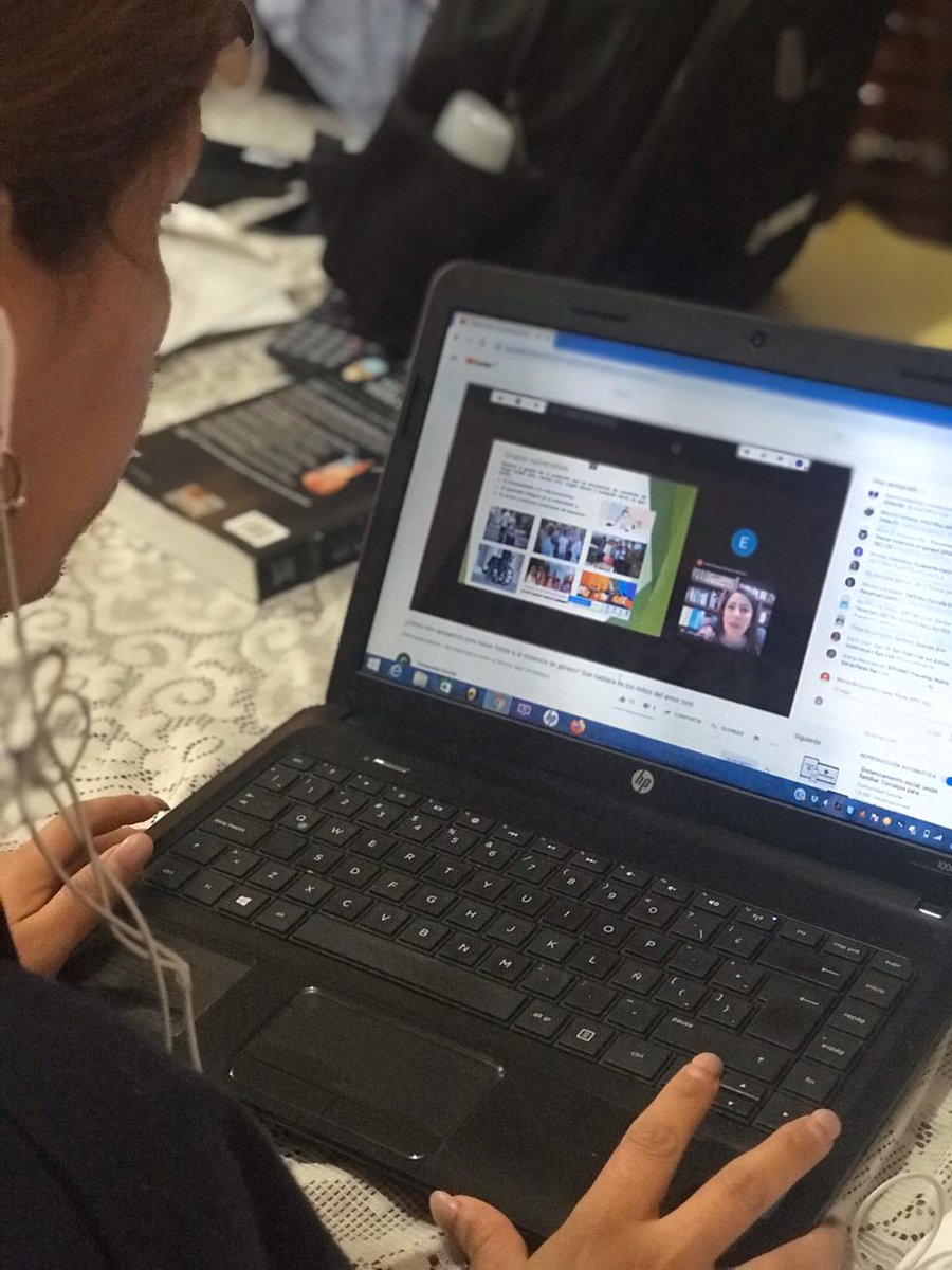 262Epo's tweet photo. Maestras y maestros mirando la conferencia¿Cómo hacer frente a la violencia de género? Agradecemos a las autoridades por éste ciclo de conferencias en tiempos de pandemia #sipebg29 
#gobiernoedomex 
#Edomex https://t.co/N2EDFZaomJ