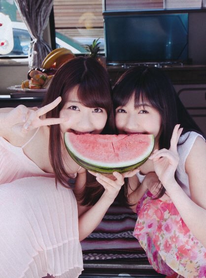 mayuchanodekake's tweet photo. おかんの好きなアイドルどんな特徴か教えてみてよ

アイドルサイボーグって言われてて、akbにいた言うねんな

#まゆゆ　やないか。その特徴は���う完全にまゆゆよ。すぐ分かったよー

いや俺もまゆゆと思うてんけどオカンが言うにはその娘はSNSが得意言うねんな

ほなまゆゆと違うかぁ　

#まゆゆ繋ぎ https://t.co/bQRL2Xmhk6
