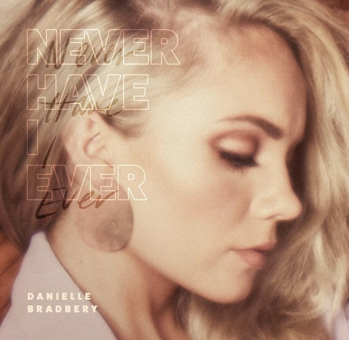TheWomenCountry's tweet photo. Don’t let your day go up in “Smoke” and listen to #newmusic from @DBradbery @OliviaLaneMusic @FarenRachels and @BonnDymond this #FemaleFriday! https://t.co/HgpyYTUGLU