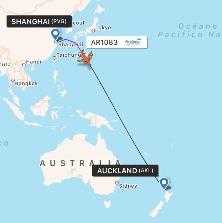 Hoy partió desde Shanghái el 7mo vuelo de <a href="/Aerolineas_AR/">Aerolíneas Argentinas</a> con insumos médicos para enfrentar la pandemia. Había llegado a China con 95 ciudadanos que ayudamos a regresar a su país. La cooperación es fundamental para enfrentar juntos esta crisis mundial. 
🇦🇷🤝🇨🇳