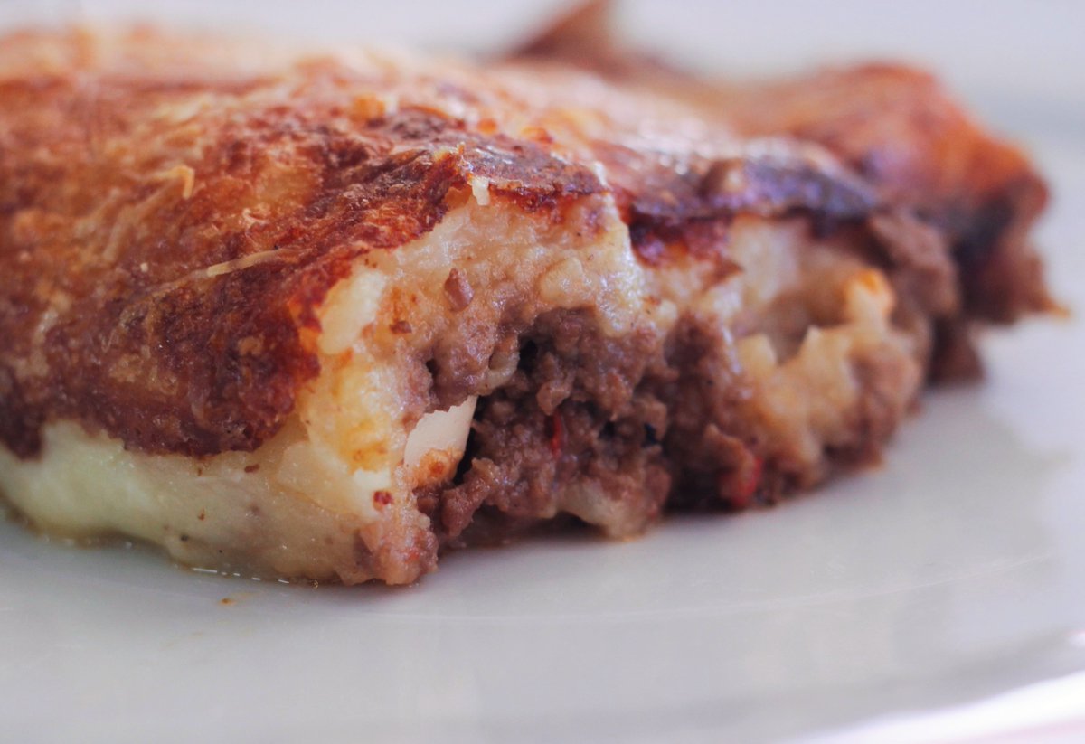 italpast's tweet photo. Puré, carne picada con pimientos y cebolla rehogada, mozzarella, aceitunas y huevo. 
#PastelDePapa
#EsteFinde
#Sugerencias
#ItalpastDelivery
📞(03489) 430 433 / (03489) 425 275 https://t.co/r0jB52L3Ew