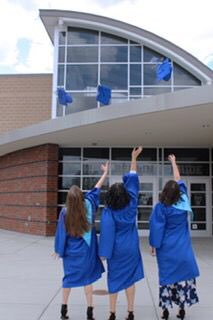 Mr_BohlandOBHS's tweet image. As an end of the year assignment, my physics students were asked to choose a photo they took of themselves this year and write a short description of how it connects to physics! What physics topics were discussed in these photos?? 😊 (Set6) #physics2020 #claws🐻up #berlinpride