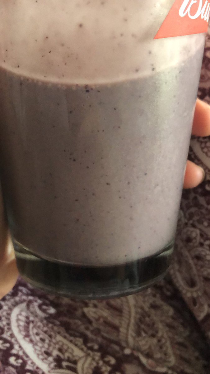 texashope_xo's tweet photo. another day-another smoothie..this one matches my PJs!😜

*spinach,strawberries,blueberries,PB,almond mlk + hemp seeds*

many more WAY healthier options out there to boost immune systems. i’m just working with what i have #tweeterdeeterdump #eatclean #beatCOVID19 #healthiswealth https://t.co/zqX1aZgJ7O