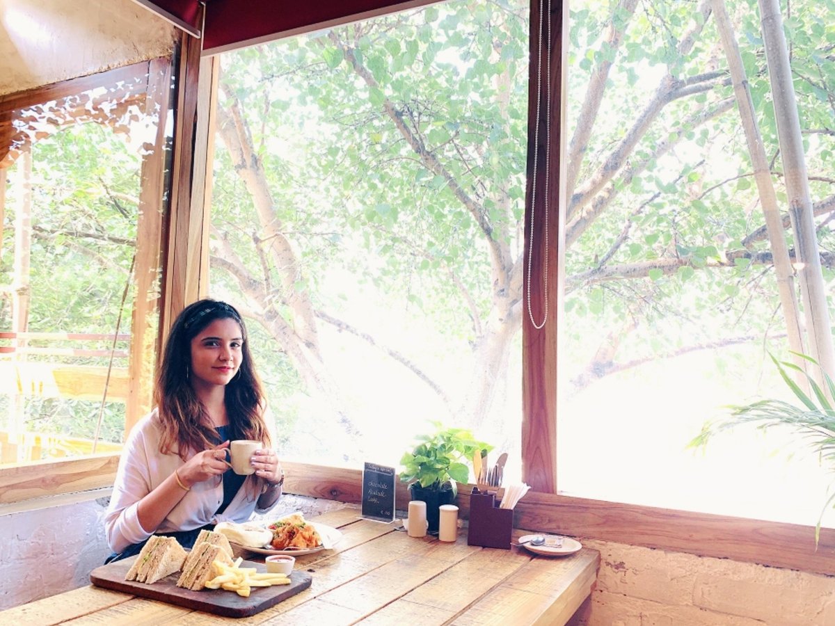 itonakshikalra's tweet photo. Vo bhi kya din the jab Dilli mein bhi Tibet ka maza lete the ❤️
.
.
.
.
.
#outings #majnukatila #amacafe #coffeetime #minitibet #actor #anchor #tonakshikalra #explorer #wanderer #livelaughtravel #gratitude https://t.co/YTHQK03d9S