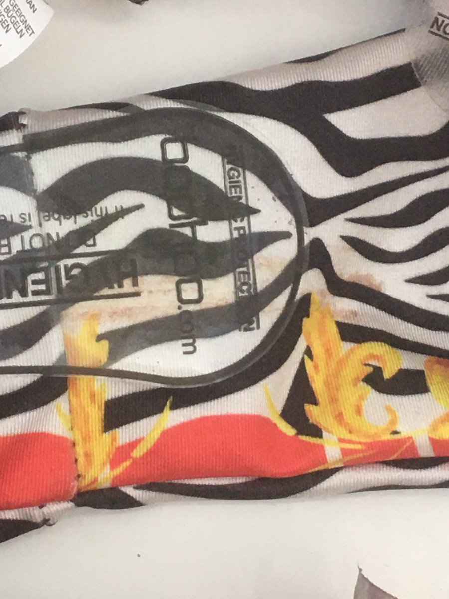 dijitly's tweet photo. @boohoo Can you please tell me why my new bikini bottoms have arrived with blood stains on them? This is disgusting. #boohoo https://t.co/iGvIIxB6va