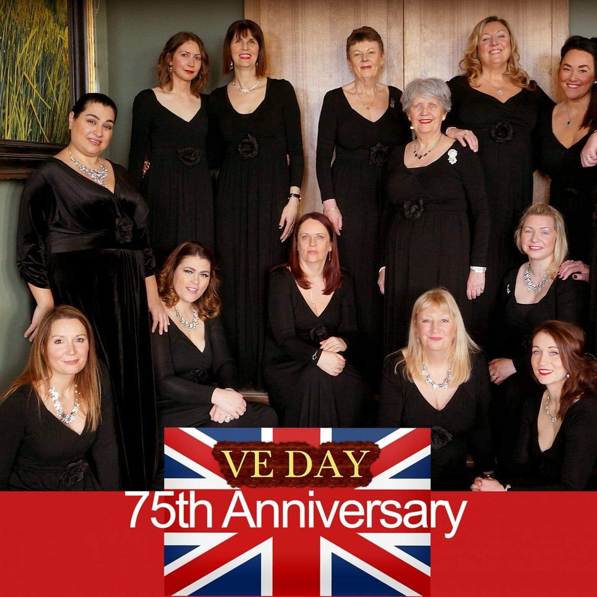 lympstonemwc's tweet photo. Our beautiful ladies celebrating VE day apart , but we will meet again some sunny day , and indeed sing that very song .
#VEDay75 #MWCF @RoyalMarines @MWChoirs @ColSimonChapman https://t.co/mf7HxzvLHb