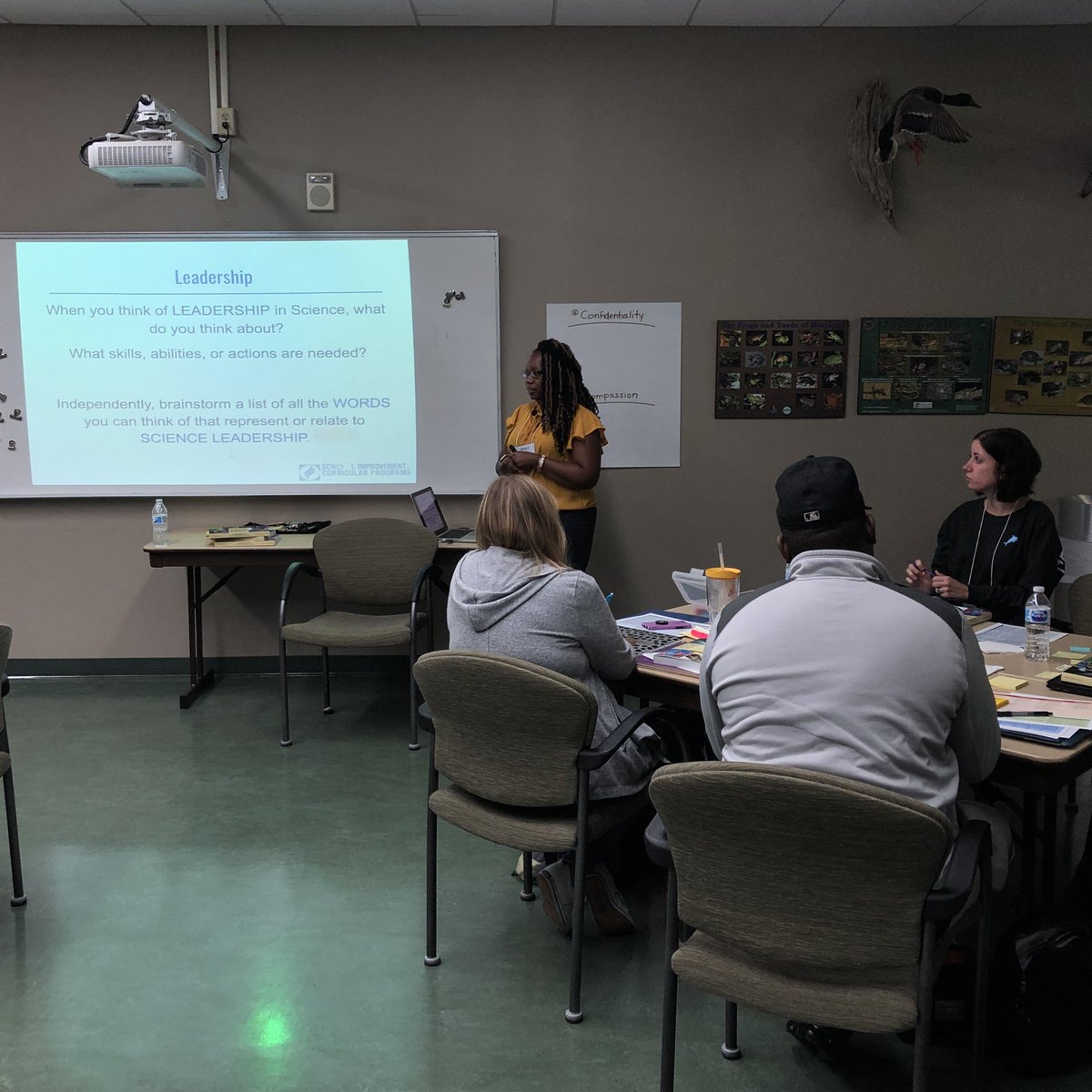HCPSSElemSci's tweet photo. We appreciate you MsThomas @hcpss_woes! #TeacherAppreciationWeek2020 We want to recognize you as an educator and as a valuable member of our @HCPSS Elementary #ScienceTeacherLeader cohort! https://t.co/odx1cixdcx